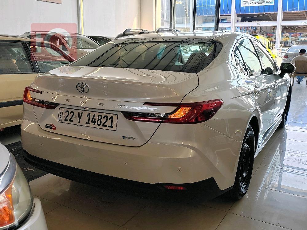 تۆیۆتا کامری